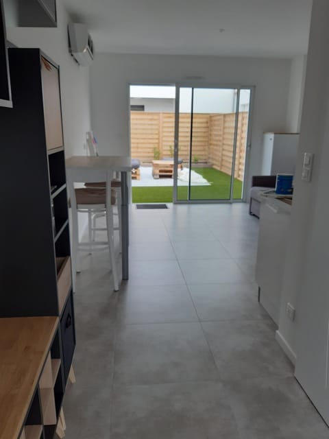 Dining area, Garden view