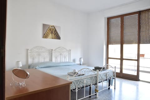 Bed, Balcony/Terrace, Photo of the whole room, Bedroom, air conditioner