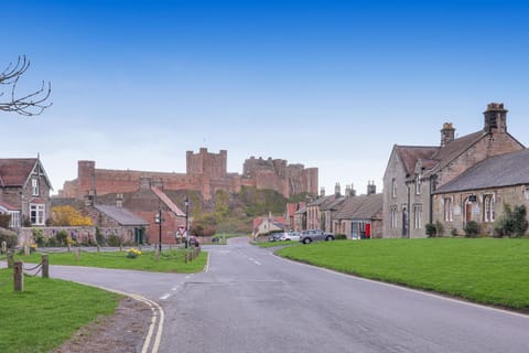 Nearby landmark, Natural landscape, Landmark view, Street view