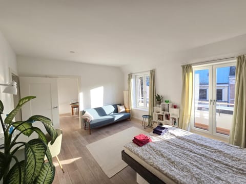 Living room, Bedroom