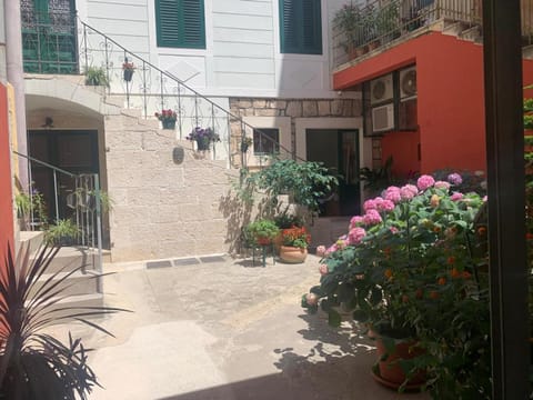 Riboli Bed and Breakfast in Makarska