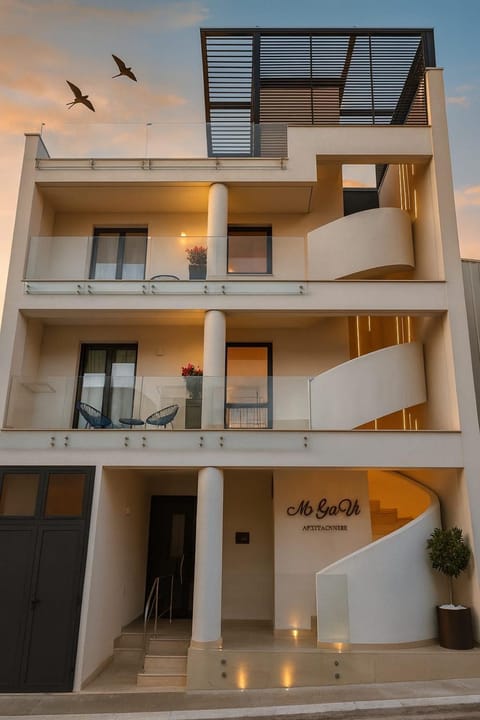 Property building, View (from property/room), Balcony/Terrace