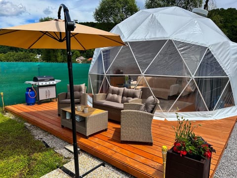 Patio, Day, BBQ facilities, Garden, Balcony/Terrace, Seating area, Garden view
