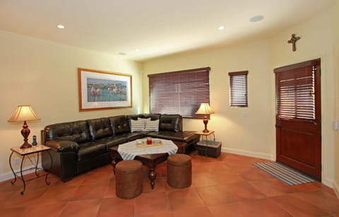 Lower West Newport House in Balboa Peninsula