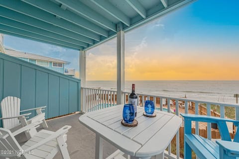 The Riggings H2 House in Kure Beach