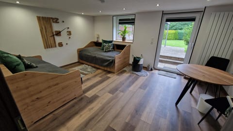 Bed, TV and multimedia, Living room, Photo of the whole room, Seating area, Dining area, Bedroom