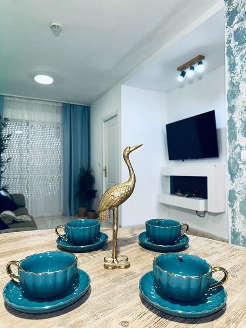 Communal lounge/ TV room, TV and multimedia, Living room