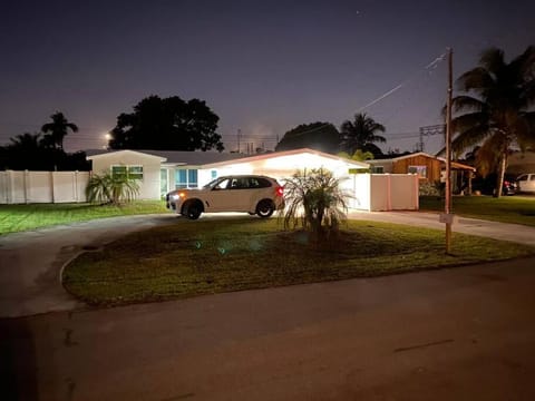 waterfront Ocean dream House Hollywood Hard Rock airport Villa in Dania Beach