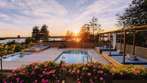 Natural landscape, Balcony/Terrace, Pool view, Swimming pool, Sunset, sunbed