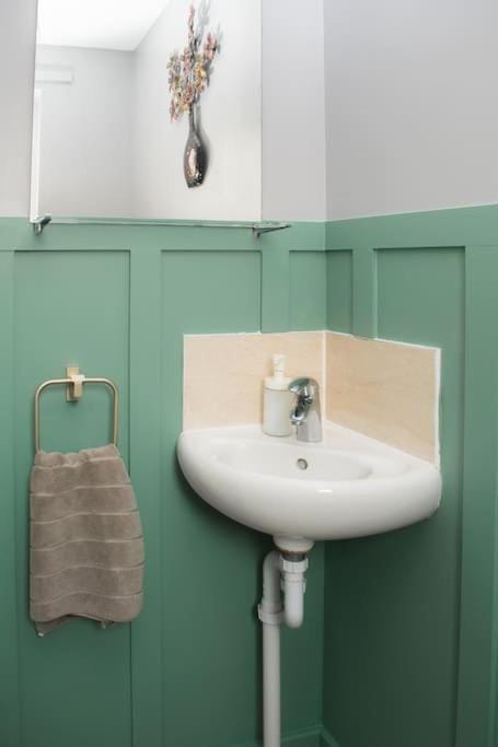 Comfy Modern 3BR Semi Detached 400Mb Wifi Free Double Parking House in Newcastle upon Tyne