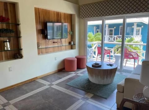 Brisa Oceano Resort Apartment hotel in Placencia