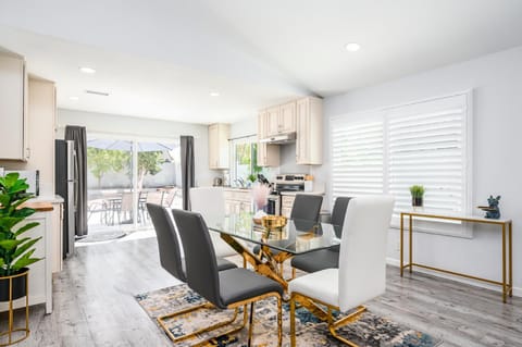 Mins to Disney Chic 3BR with Arcade House in Costa Mesa