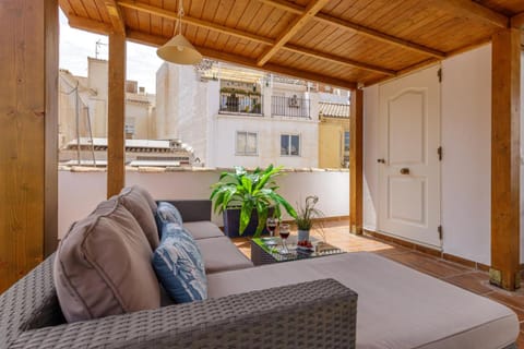 Patio, Balcony/Terrace, Seating area