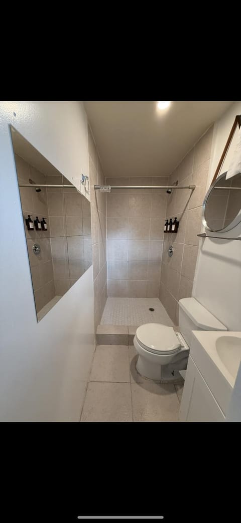 Tiny house WiFi and parking Vacation rental in Miami