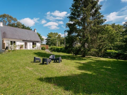 Maison charmante à Carnac, 3 pièces, jardin, à 300m de la Rivière de Crac'h - FR-1-477-247 Villa in Carnac