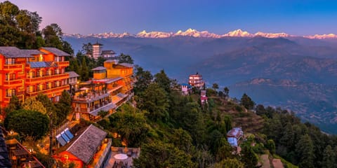 Facade/entrance, Garden, Balcony/Terrace, Landmark view, Mountain view, River view