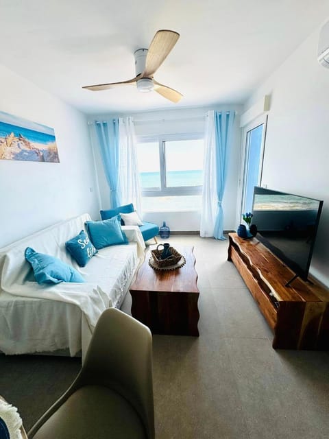 Living room, Sea view
