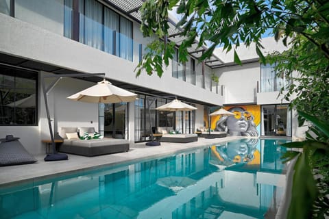 Other, Swimming pool
