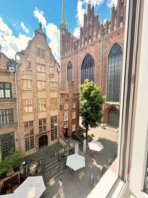 View (from property/room), City view