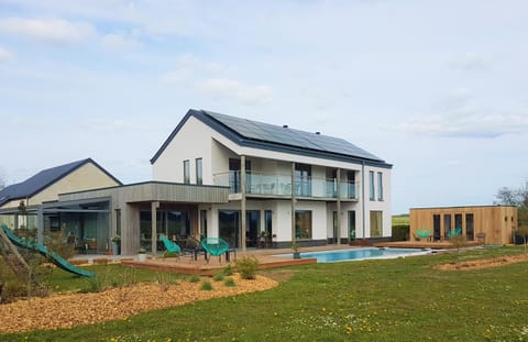 Property building, Garden view, Swimming pool