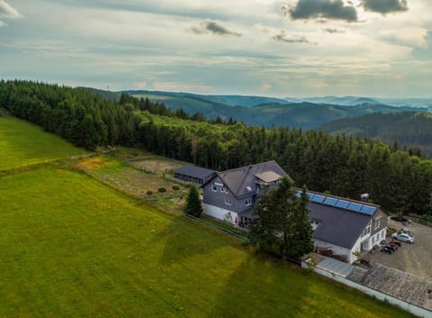 Property building, Day, Natural landscape, Bird's eye view, Mountain view