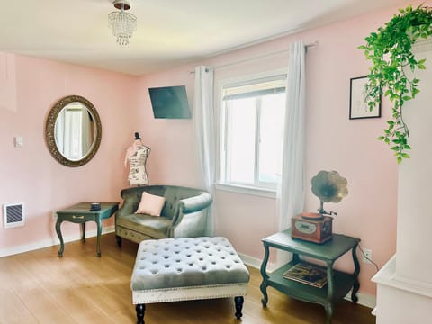 Audrey Apartment in Salem