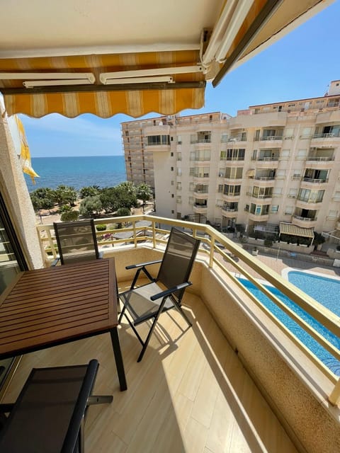 Balcony/Terrace, Pool view, Sea view