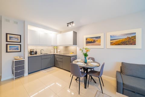 Kitchen or kitchenette, Dining area, stove, kitchen