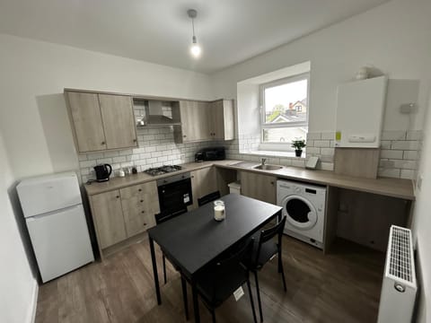 Happy Valley Apartment in England