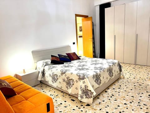 Bed, Bedroom, wardrobe