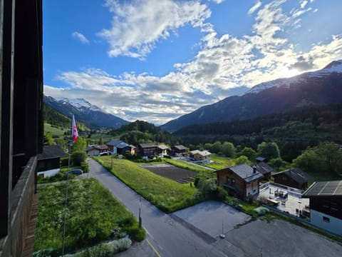 Neighbourhood, Mountain view