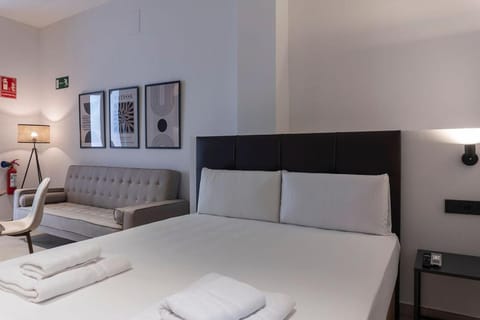 VLC HOST - Zapadores Apartment in Valencia