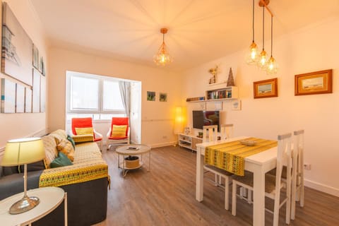 TV and multimedia, Living room, Dining area