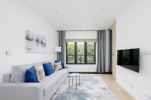 Communal lounge/ TV room, Living room