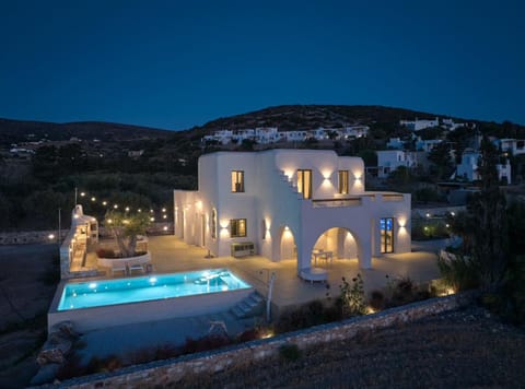 OceanLight Horizon - luxury Villa with private pool Villa in Paros, Greece