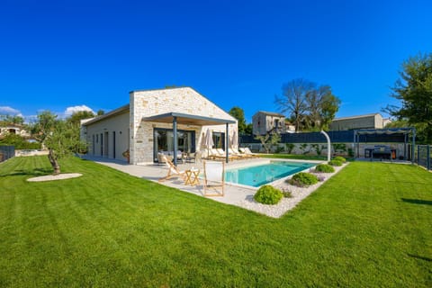 Property building, Natural landscape, Garden view, Pool view