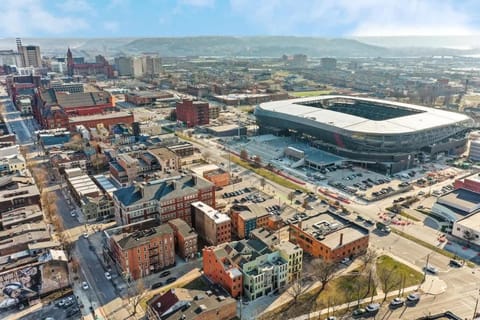 Vaughn Lofts # 4 House in Over The Rhine