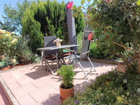 Garden, Seating area