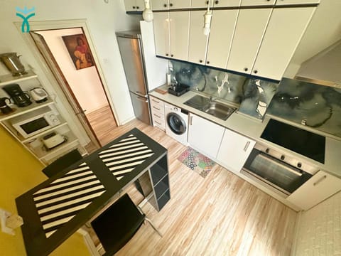 oven, toaster, washing machine