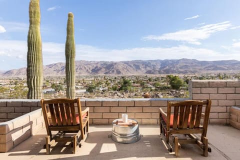 Patio, Natural landscape, View (from property/room), View (from property/room), Balcony/Terrace, City view, City view, Mountain view
