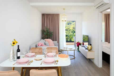 Living room, Seating area, Dining area