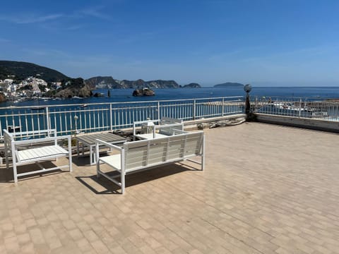 Patio, Day, Natural landscape, View (from property/room), Balcony/Terrace, Dining area, Sea view