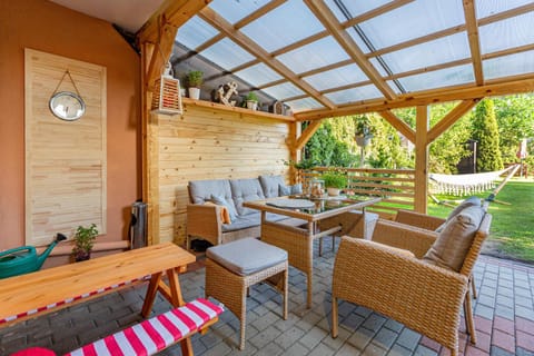 Day, Garden, Balcony/Terrace, Seating area, Garden view