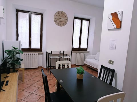 Communal lounge/ TV room, TV and multimedia, Living room, Seating area