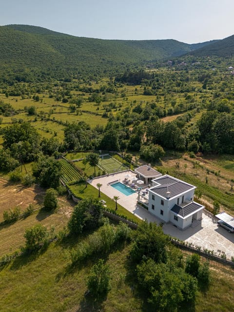 Property building, Natural landscape, Mountain view