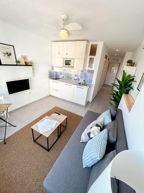 TV and multimedia, Kitchen or kitchenette, Living room
