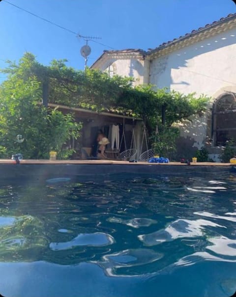 Property building, Garden view, Pool view, Swimming pool