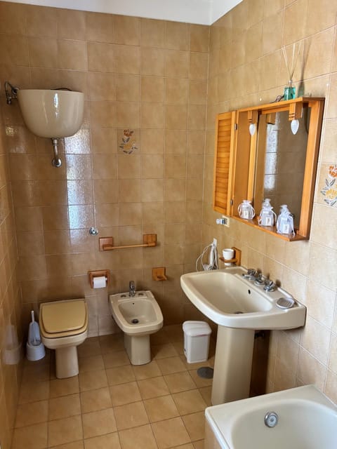 Toilet, Bathroom, bidet