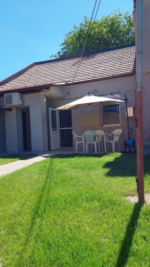 Patio, Balcony/Terrace