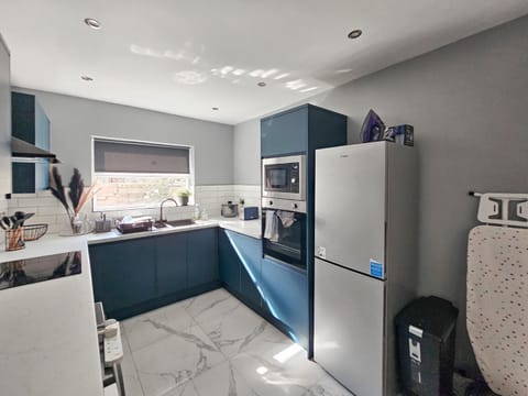 Beresford Co-Living - Private Room Self-Cater House in Manchester